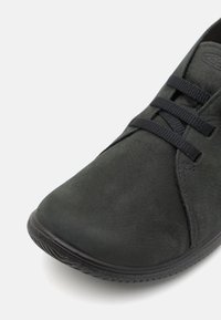 Keen KNX CHUKKA - Sportlicher Schnürer - black