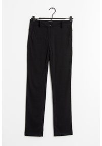 Czarne, dopasowane spodnie wykonane z miękkiego materiału, charakteryzujące się gładką teksturą, szlufkami na pasek, przednimi kieszeniami oraz prostą nogawką.
