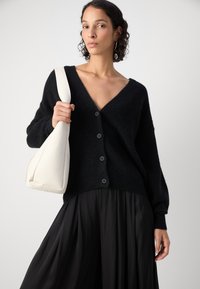 Mos Mosh THORA V-NECK - Kofta - black