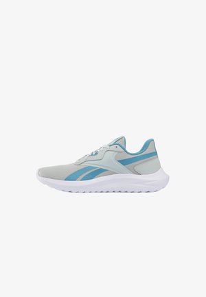 Hellgrauer und blauer athletischer Laufschuh mit weißer Sohle, Mesh-Obermaterial und Schnürverschluss, seitlich dargestellt.