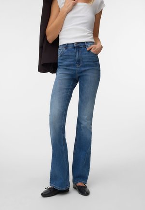 Vero Moda, VMGIGI HOHE - Vaqueros bootcut - medium blue denim
