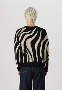 ONLY ONLHAZEL O NECK  - Pulover - black/humus