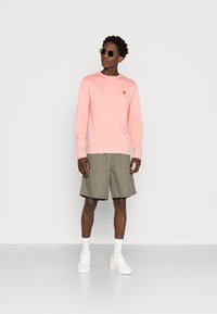 Lyle & Scott CREW NECK - Camisola - rosette