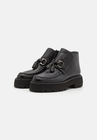 Kennel + Schmenger SURI - Bottines à plateau - schwarz/gun