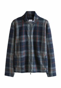 Marineblaues und graues Karomuster-Reißverschlussjacke mit hohem Kragen, aus weichem Stoff, mit orangefarbenen Akzenten und zwei Seitentaschen.