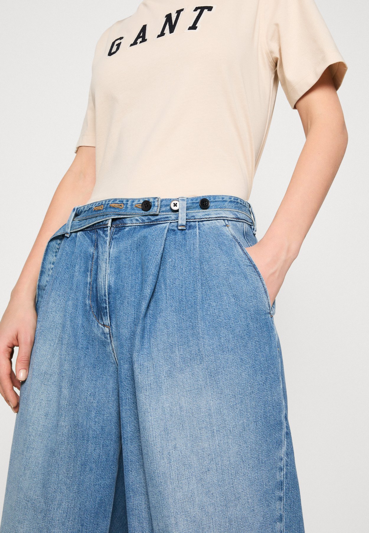 LOW LOOSE BELTED