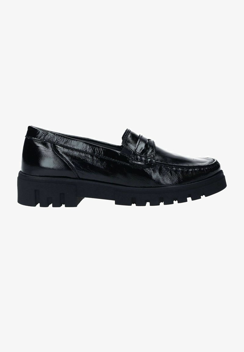 Zwarte loafers met een glanzend leren bovenwerk, uitgerust met een dikke zwarte rubberen zool met een profiel, ontworpen in een klassieke vorm.