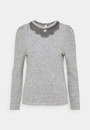 Sweter