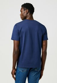Wrangler 3 PACK TEE - Paprasti marškinėliai - white olive navy