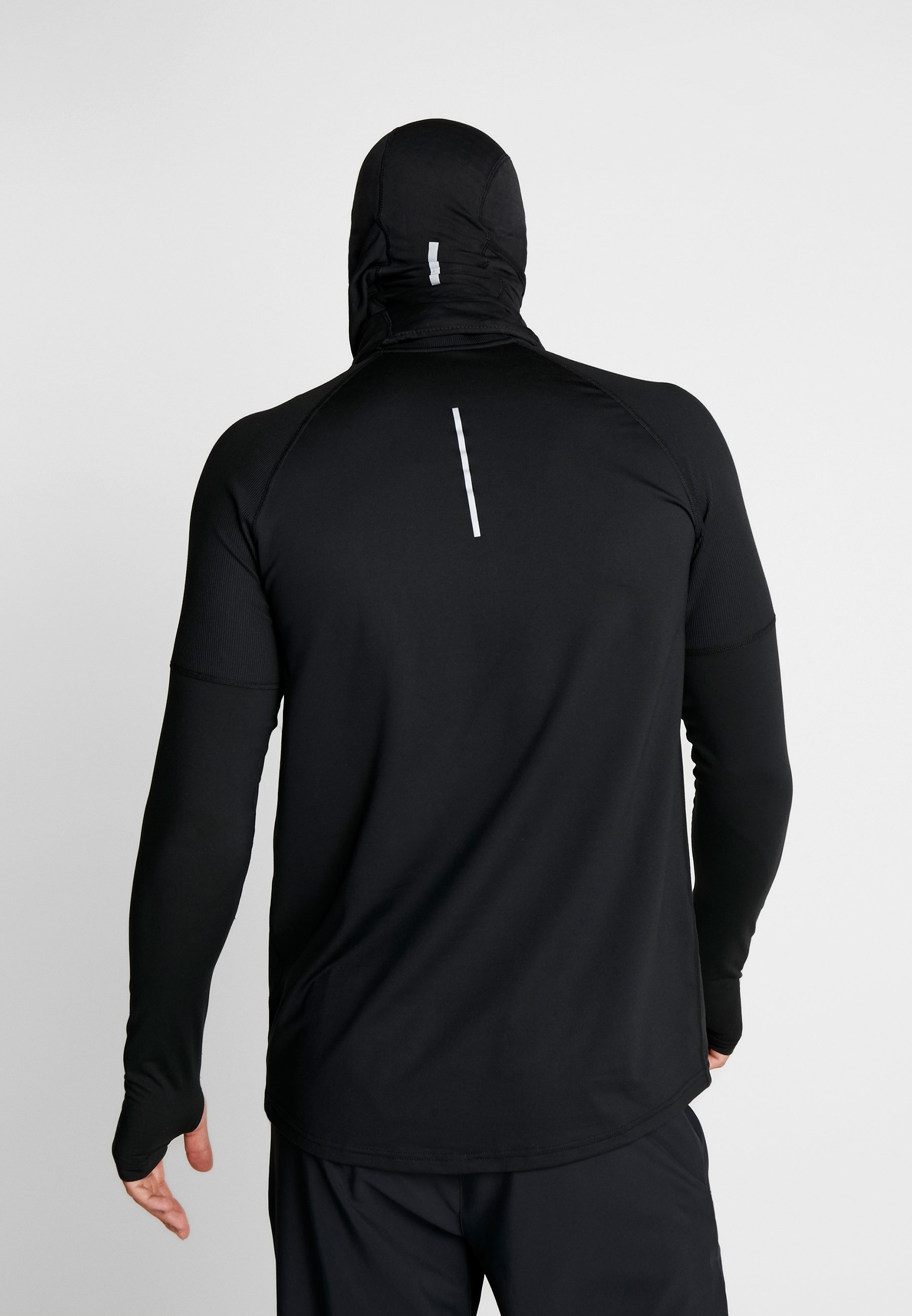 nike performance run therma sphere hood