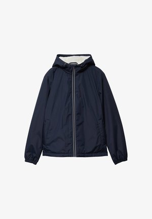 Granatowa kurtka z kapturem, wykonana z gładkiego materiału. Posiada zamek błyskawiczny z przodu, dwie boczne kieszenie oraz miękkie, białe futro wewnętrzne.