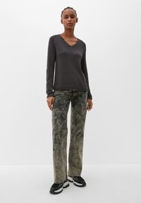 QS MIT V-AUSSCHNITT - Jumper - dunkelgrau