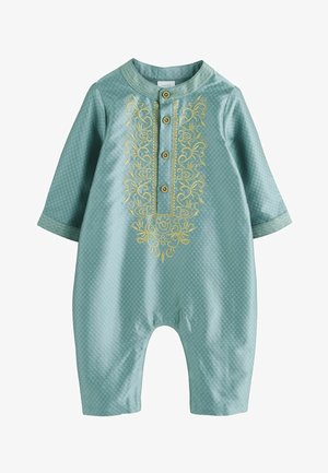 Robe courte turquoise à manches longues, décorée de détails brodés en or sur le devant, avec une fermeture à boutons et un tissu texturé.