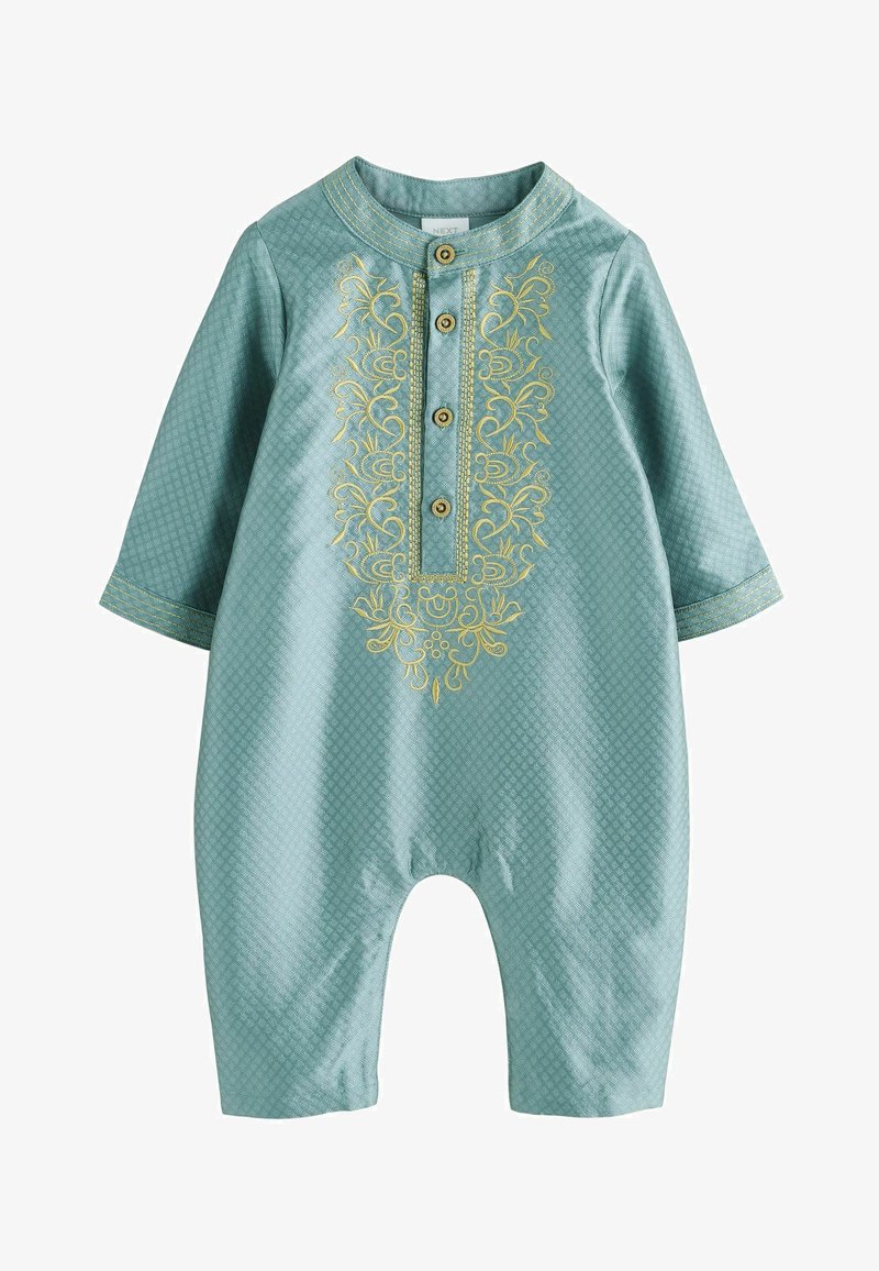 Robe courte turquoise à manches longues, décorée de détails brodés en or sur le devant, avec une fermeture à boutons et un tissu texturé.