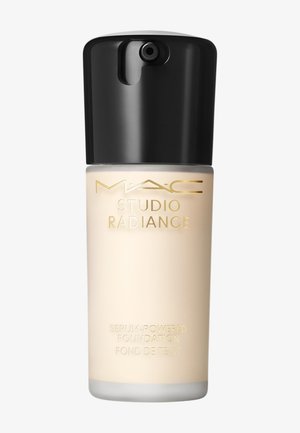 STUDIO RADIANCE SERUM-POWERED FOUNDATION - Foundation - nw5