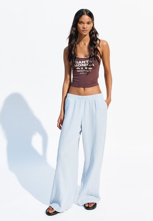 Bershka WIDE RUSTIC - Pantaloni - light blue