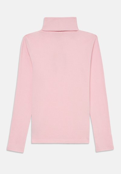 Top de cuello alto de manga larga en rosa claro, fabricado en un tejido suave, con diseño ajustado. Sin patrones ni acentos visibles.