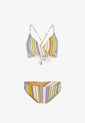 Dwuczęściowy bikini w pastelowych kolorach żółtym, purpurowym, pomarańczowym, białym i czarnym w pionowe paski, z topem w stylu owijanym i cienkimi krzyżującymi się ramiączkami.