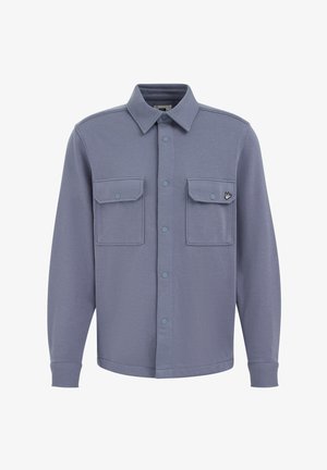 Gaiši zils krekls ar gariem piedurknēm, pogu aizdari, divām krūšu kabatām un apaļu apkakli. Gluda auduma ar smalku elastību.