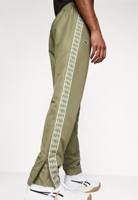 Lacoste Sport TRACK - Pantalon de survêtement - khaki