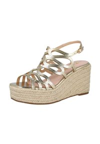 Sandalias cuña de color dorado con una base de cuerda trenzada, que presentan un diseño de tiras intrincado y una hebilla en el tobillo, acabado metálico suave.