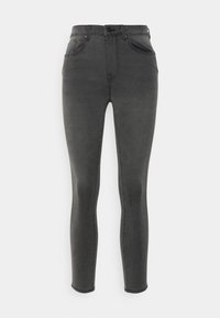 Jeans skinny negros de denim, con una cintura alta, cinco bolsillos y una textura suave. El diseño incluye un cierre con cremallera y botón.