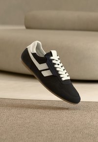 Δεν επιλέχθηκε, ocean/bianco/honig