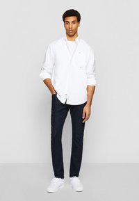 Tommy Hilfiger SLIM - Jeans slim fit - ohio rinse