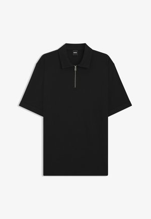 Polo shirt nero a maniche corte con colletto con zip, realizzato in tessuto morbido, caratterizzato da un design minimalista senza motivi o accenti visibili.