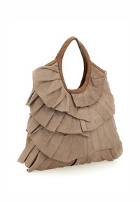Borsa a tracolla in suede marrone con frange sovrapposte, manico arrotondato e dettagli cuciti lungo i bordi. Morbida al tatto e con un design unico.