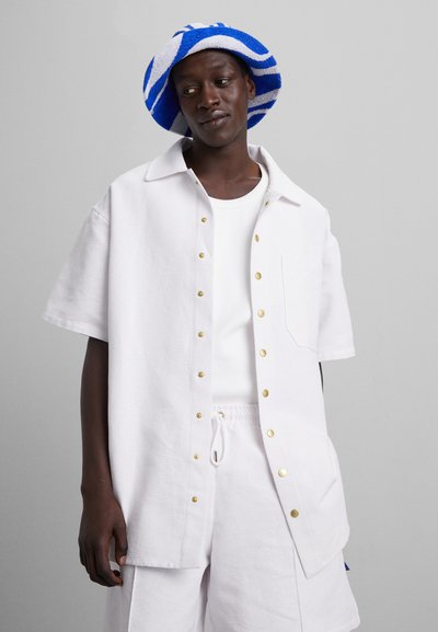 Nikolaj Storm SUAREZITO UNISEX - Hemdbluse - white