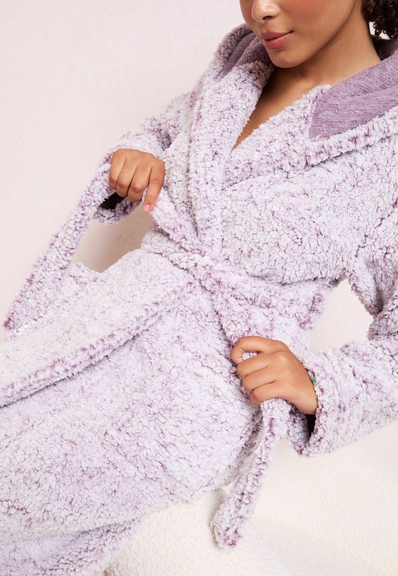purple fluffy dressing gown qILAKOG Unisex Dressing Gown,Super Soft Fluffy Bathrobe,Winter Cozy Fleece Bath Robe for Women Men Dressing Gown with Pocket Purple XL, Women's