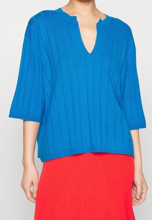 Sweter