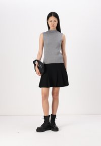 ONLY ONLLINE SKATER SKIRT - Gonna a campana - black