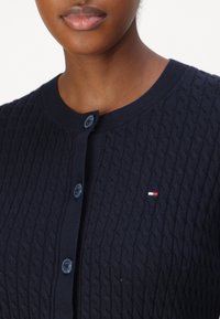 Tommy Hilfiger Casaco de malha - desert sky