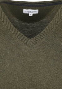Thumbnail Image 3