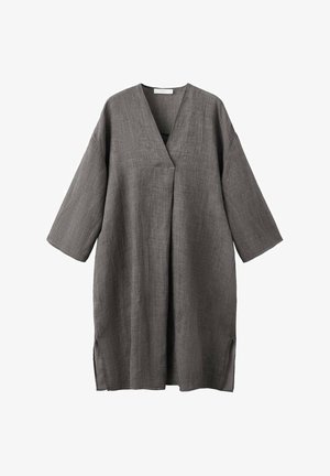 Vestido holgado de lino gris con mangas tres cuartos, escote en V y aberturas laterales en el dobladillo, exhibido sobre un fondo blanco.