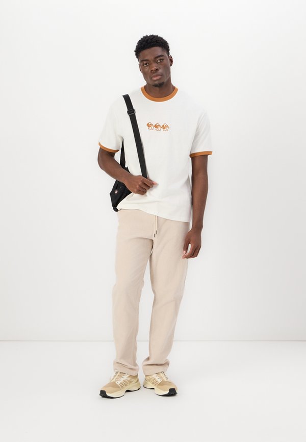 TICKET TO THE BEACH RINGER UNISEX - Print T-shirt3