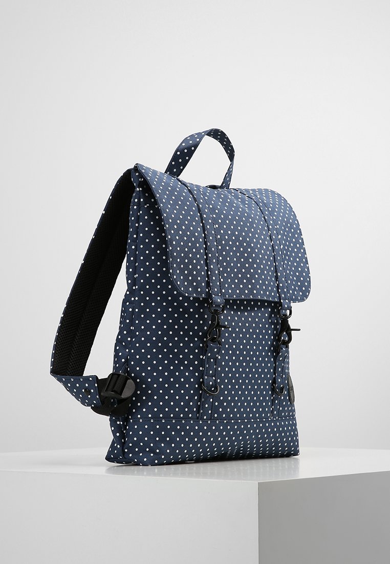 camera bag lululemon Women's Camera Crossbody Purse Lululemon Crossbody Camera Bag 2L Review
