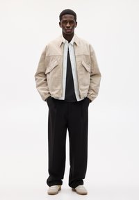 PULL&BEAR DARTED - Stoffhose - black