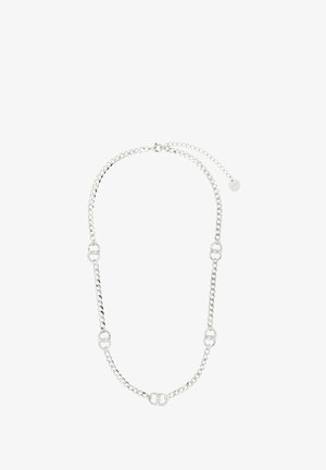 Collier chaîne en argent avec des maillons ovales alternés lisses et texturés, et une fermeture à clip réglable.