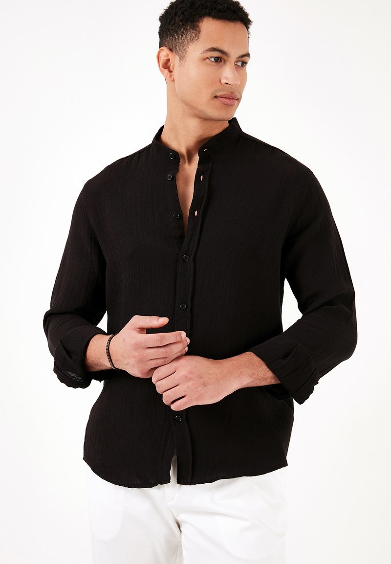 Buratti REGULAR FIT - Ing - black