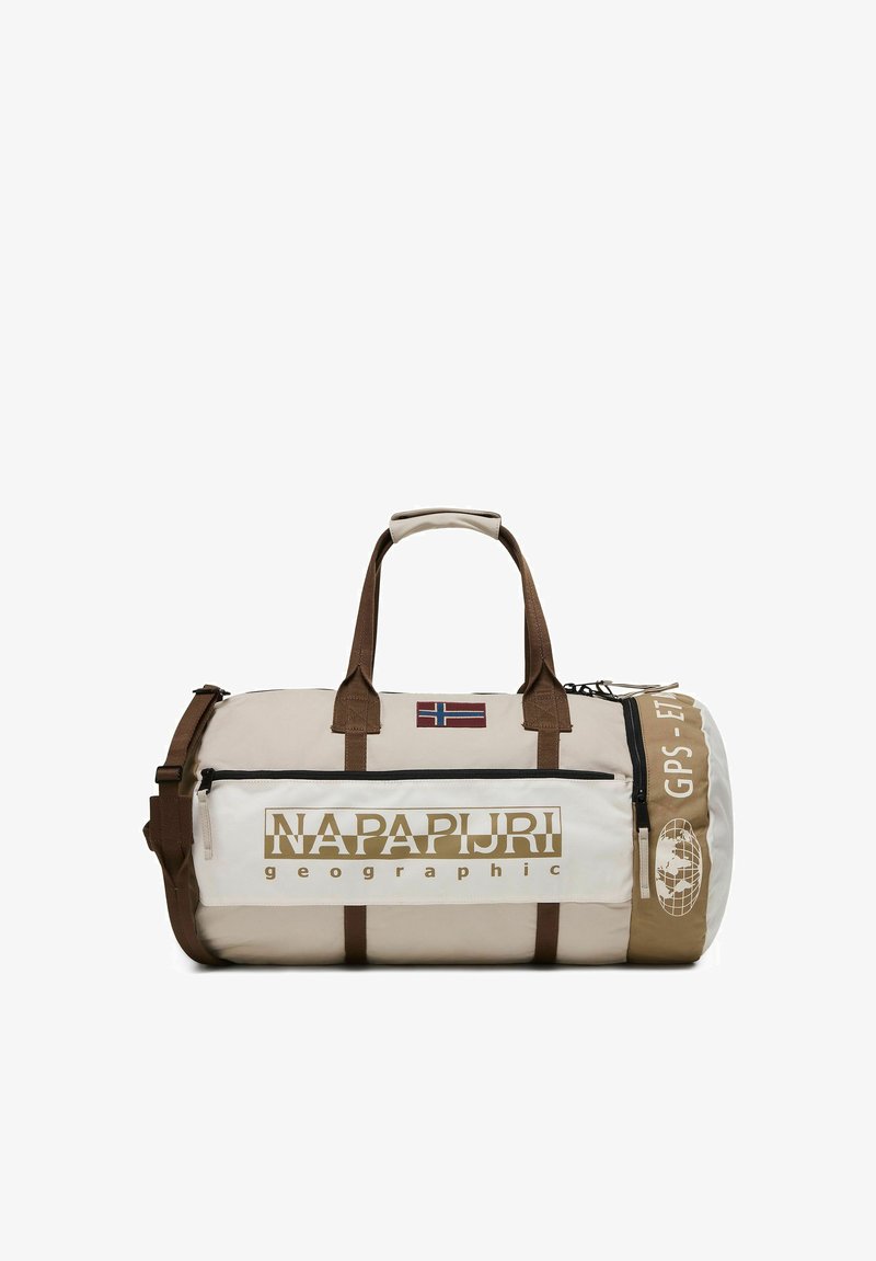 Sac polochon Napapijri beige et marron avec poche avant zippée, poignées marron, bandoulière, drapeau norvégien et logo GPS-Etichetta sur le côté.