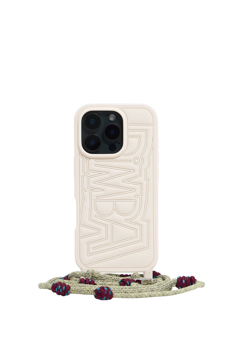 Custodia per telefono beige con lettering in rilievo "DIMBA", progettata per iPhone, accompagnata da un cordino testurizzato con accenti rossi e blu.