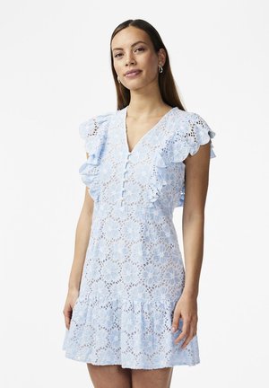 YASBEAUTY DRESS - Päevakleit - clear sky/white