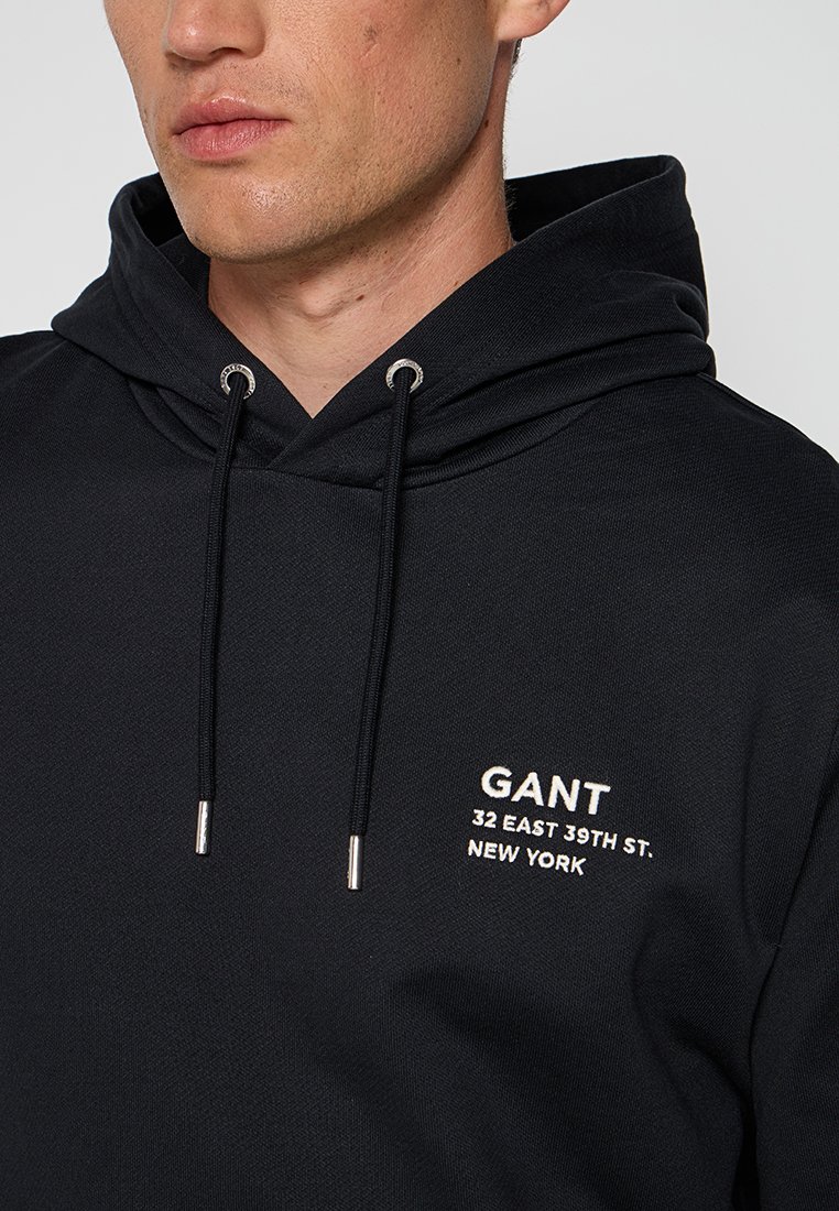 Kapuzenpullover