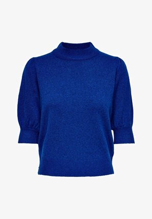 Blauer Strickpullover mit hohem Kragen, kurzen Puffärmeln und gerippten Bündchen. Die Textur ist weich und leicht flauschig.