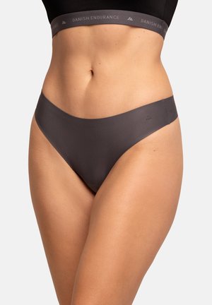 Graue nahtlose Modal-Thong-Unterwäsche mit einem breiten Taillenbund, der den Schriftzug "DANISH ENDURANCE" trägt, glatter Textur und minimalistischem Design.