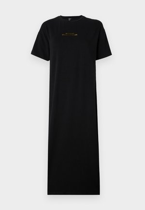 Fekete pamut t-shirtruha egyenes szabással, rövid ujjakkal és kerek nyakkivágással. Arany színű betűkkel szerepel rajta a "Barbour International" felirat.