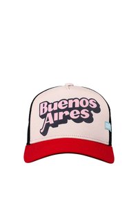 Mütze mit beigem Vorderteil, rohem Schirm und schwarzen Mesh-Seiten. Mit "Buenos Aires" in großen rosa und schwarzen Buchstaben und einem kleinen blauen Logoetikett.